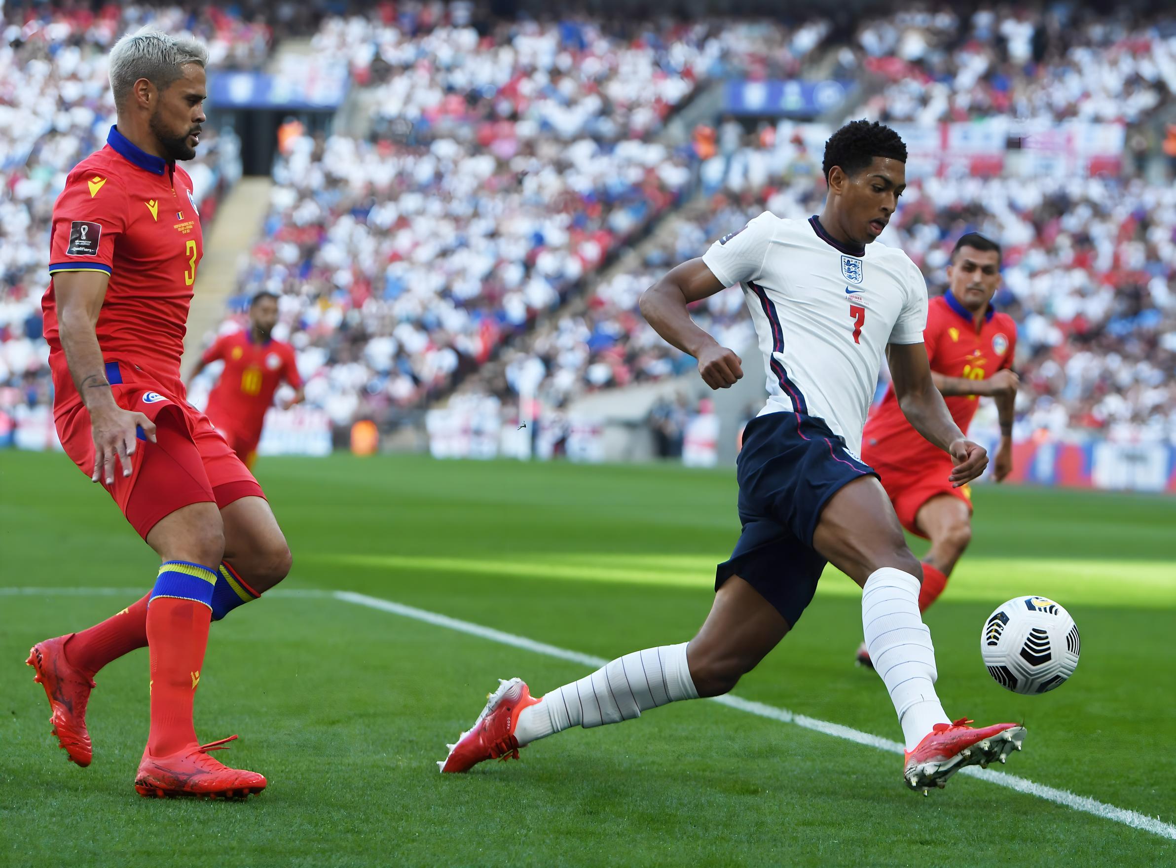 而是把目光 而是把目光